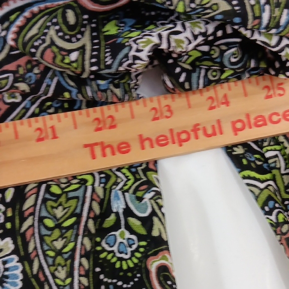 Belle By Kim Gravel Blouse Women's Size Large Green Paisley - Picture 7 of 14